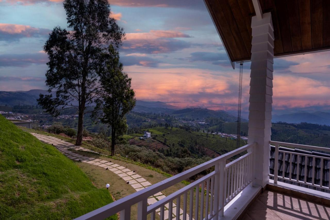 Petals Nilgiris Hotel Ooty Buitenkant foto